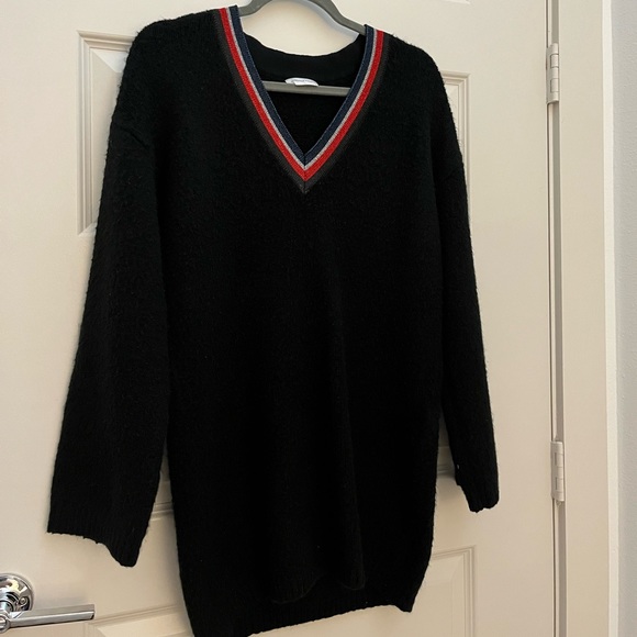 Lovers + Friends V-neck Sweater Dress - Picture 1 of 4